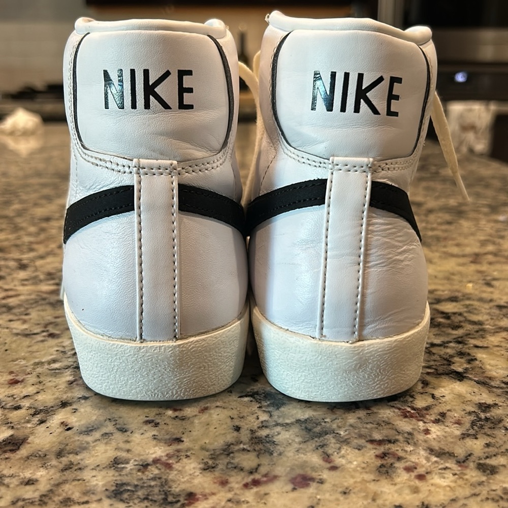 Women’s Nike Blazers Size 10.5